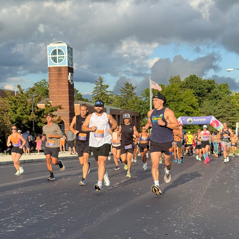 runners running