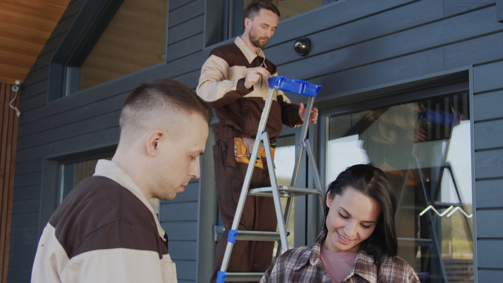 3 Benefits of Hiring Licensed Electricians Feature Image